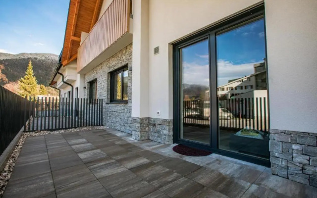 Vila Mojca Apartma Eva-Neža, Kranjska Gora (center)