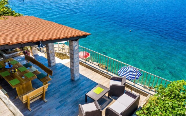 Beautiful Home in Slano With Wifi and 3 Bedrooms