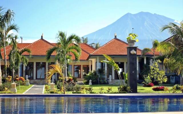 Bali Spark Resort Dive and Spa Tulamben