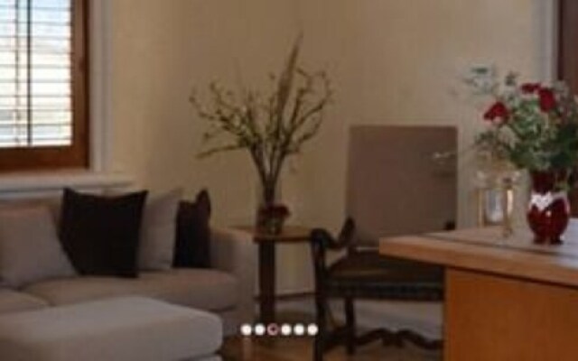 Thorn Hill Vineyards Villa Suite