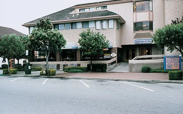 Pacific Grove Plaza