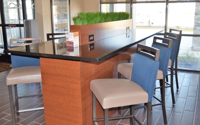 Comfort Inn & Suites Covington - Mandeville