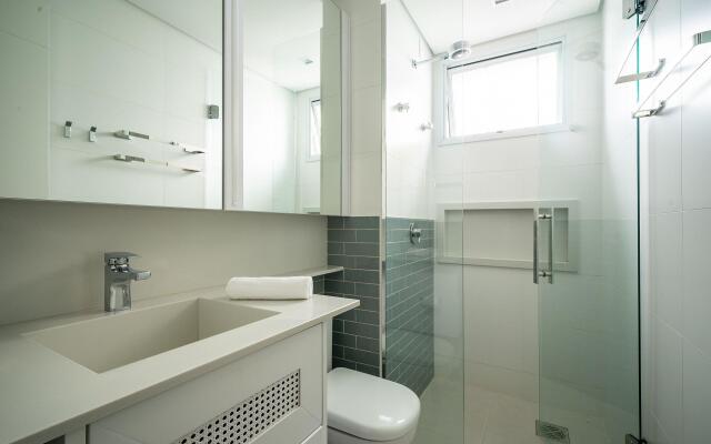 Apto Luxuoso c/churraq e vista lateral mar ABC0401