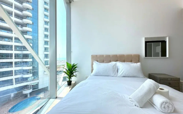 Amazing Roof Top Pool in Nice 1 BHK Flat - Apartment in ดูไบ - Photo 2