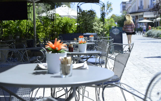 Phidias Hotel