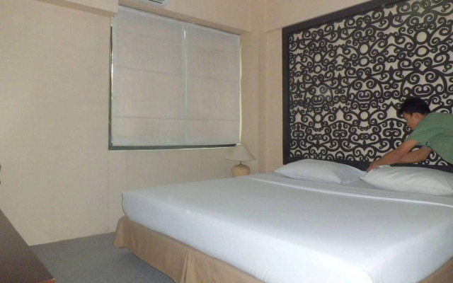 Shinju Apartment