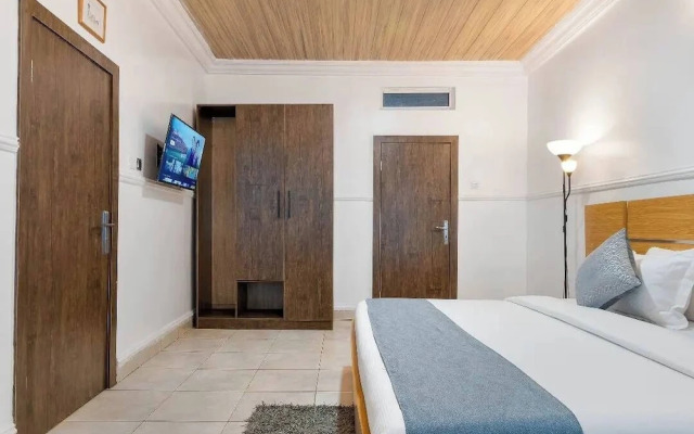 The Breeze Apartment