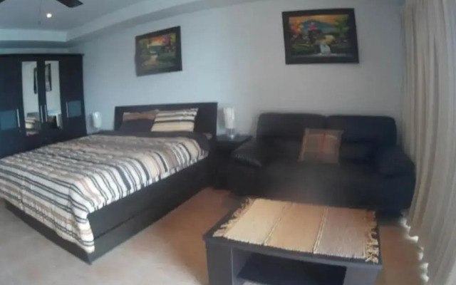 The Residence Floor 7 Room 706