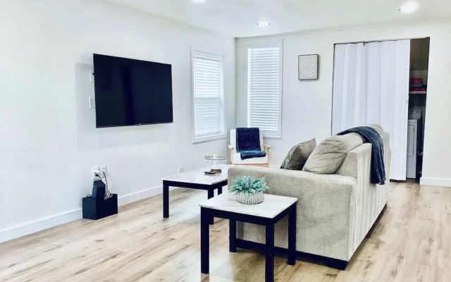 Boardwalk Bungalow Combo Stay for 9