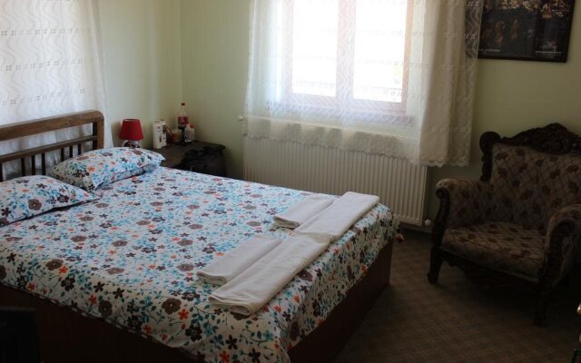 Valleypark Hotel - Hostel