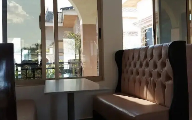 Amara Blue Resort