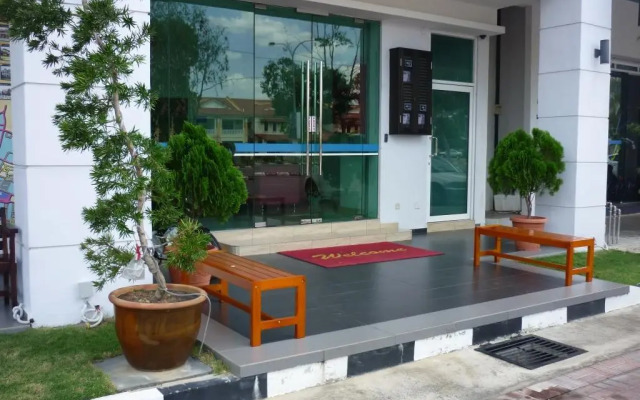 Hotel Zamburger Laurence Melaka (Marina Well)