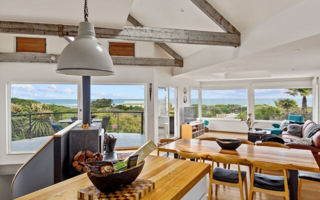 Smith Beach Getaways Beachwood Luxury Villa