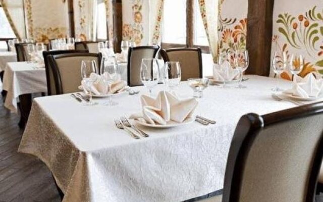 Kyivska Russ Hotel