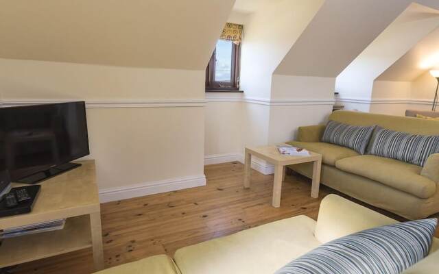 4 Armada House