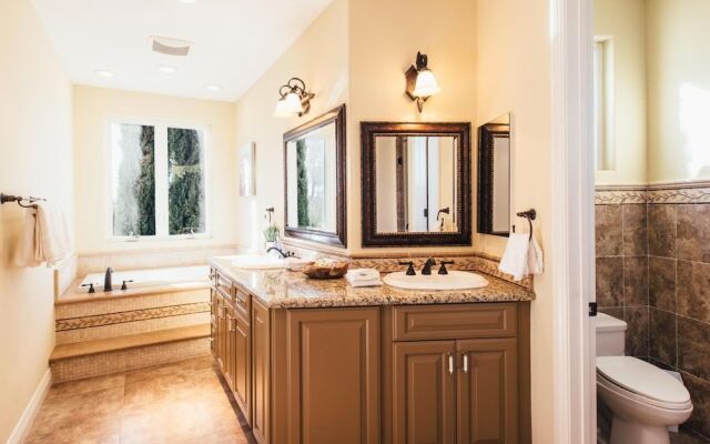 Via Del Sur By Avantstay Spanish Villa W Views Walk To Wineries