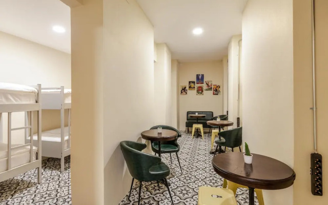 Sanat Hostel Taksim