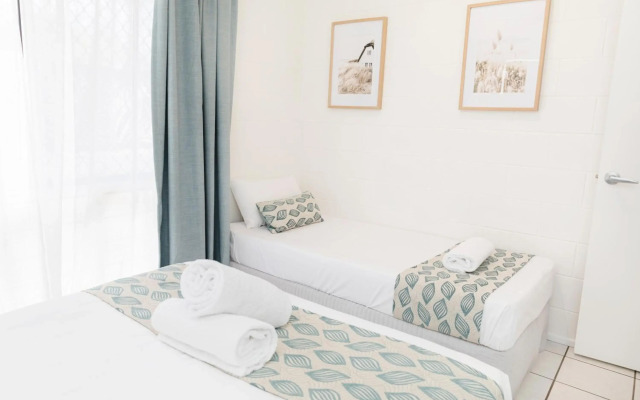 Palm View Holiday Apartments