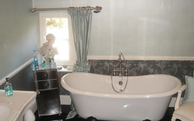 Littlebank Country House