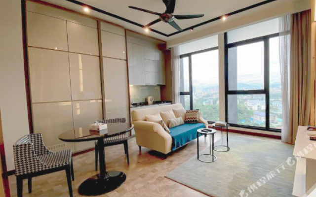 Wodages@Expressionz Professional Suites Service Apartment