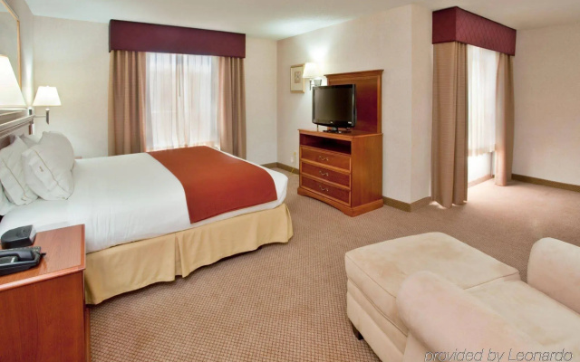 Seasons Inn & Suites Highland