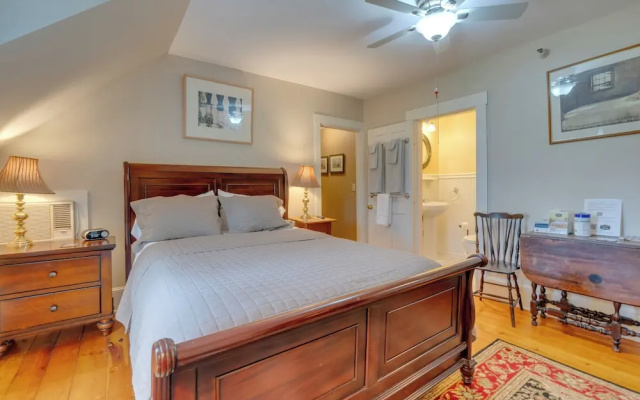 The James Place Inn B&B
