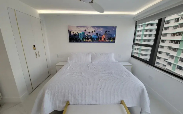 Alexander 1102 2 Bedroom Apts