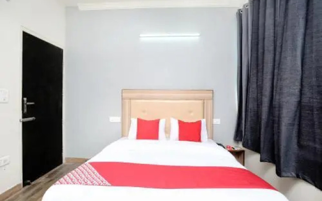 Hotel Redstone by OYO Rooms