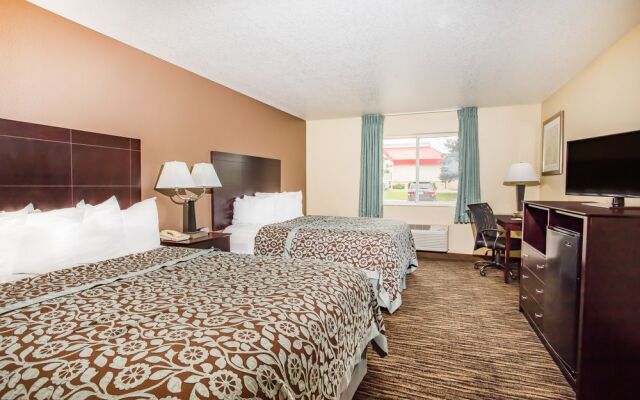 Days Inn Evansdale Waterloo