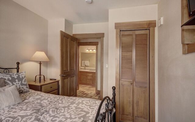 8854 The Springs by RedAwning