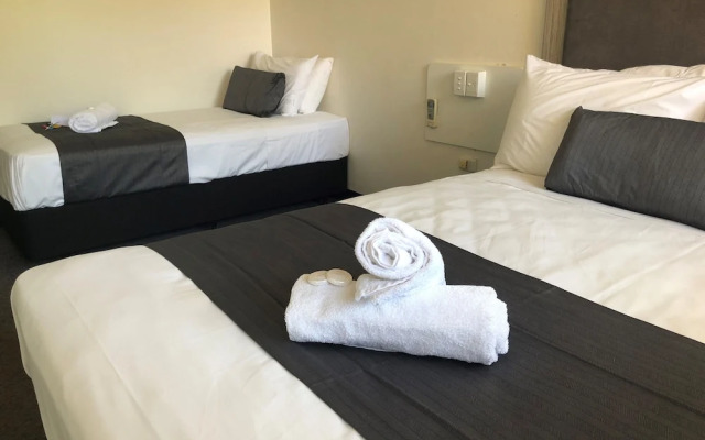 The Stuart Hotel-Motel