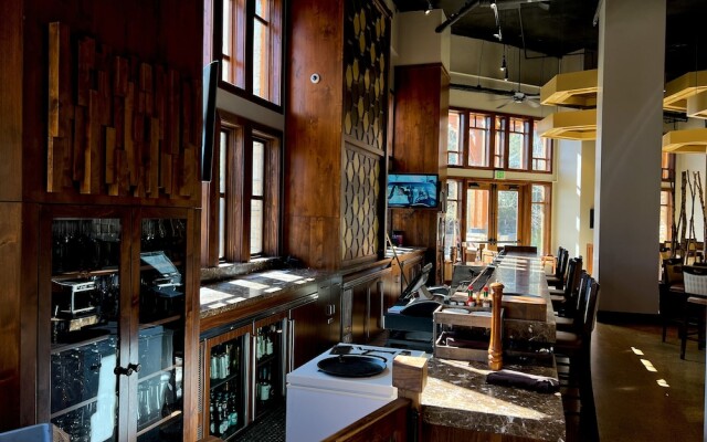 Canyons Corner Penthouse