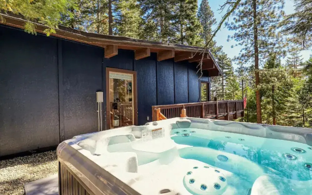 Bear Lodge