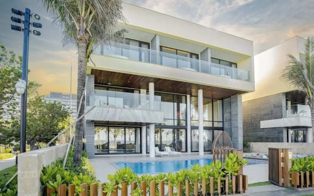 Family Paradise: Where Memories Bloom by the Sea