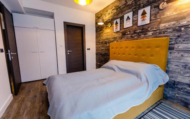 Pine Woods Apartment A27 in Silver Mountain