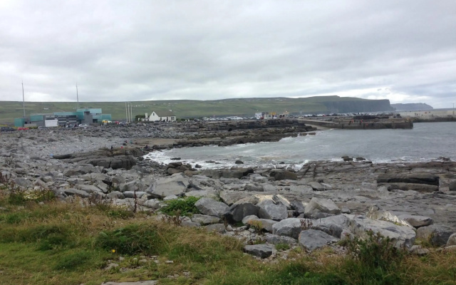 Teach Beag Cois Tra