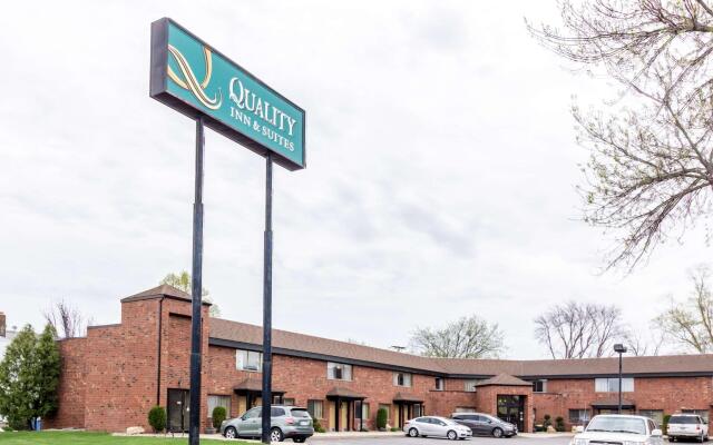 Quality Inn & Suites Mayo Clinic Area