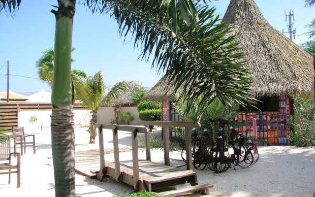 Van Gogh Inn Aruba