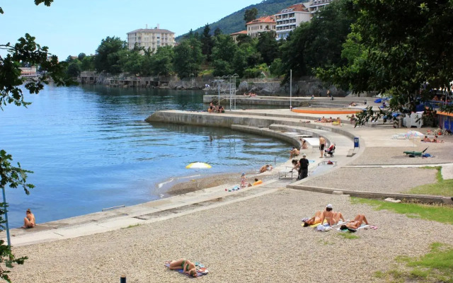 Apartments with a parking space Lovran, Opatija - 7713