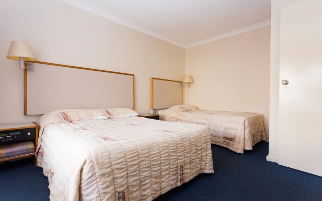 Sleepwell Motel