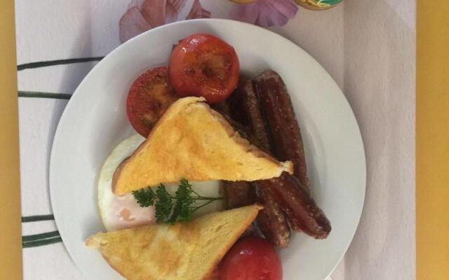 Valley Views Motel & Chalets