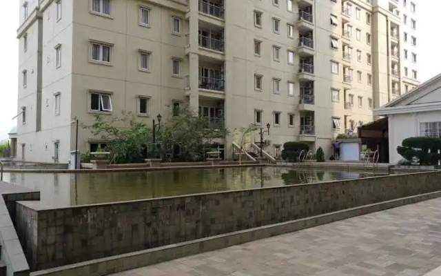 Cozy 3BR @ Grand Palace Kemayoran Apartment By Travelio