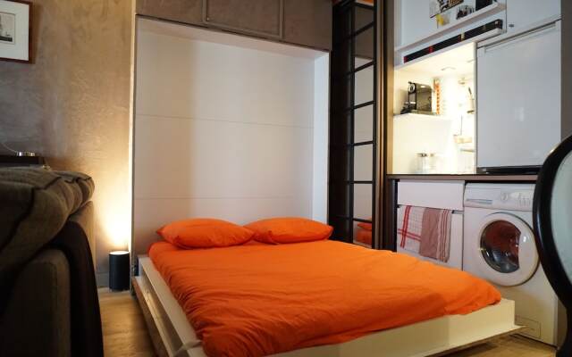 Champs Elysées - Studio - Paris 8