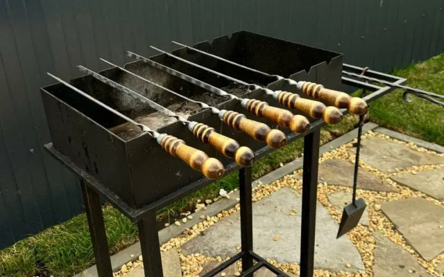 Нелжа House (Хаус) 1