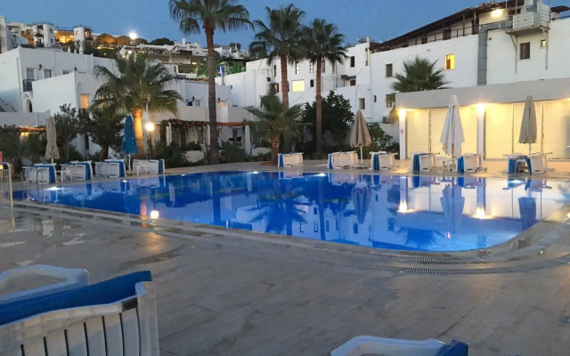 Nagi Beach Hotel