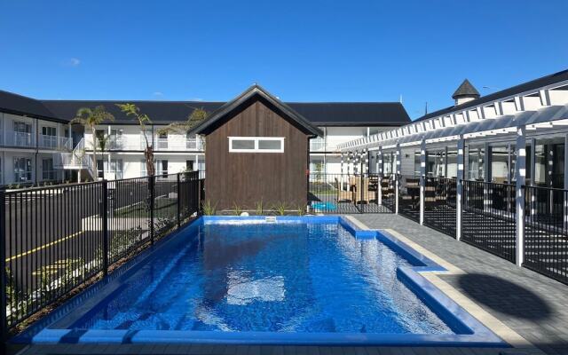 Newina Rotorua