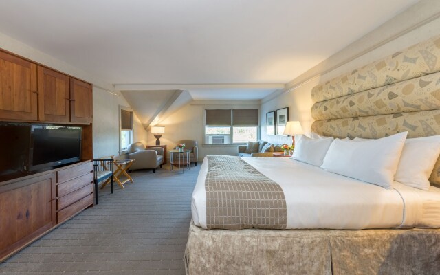 Breakwater Inn