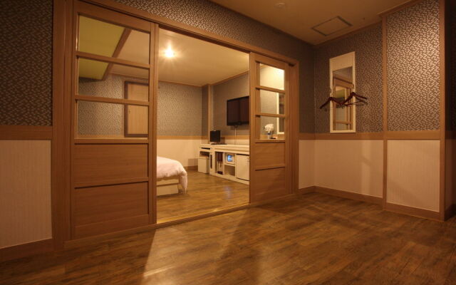 K.S Hotel