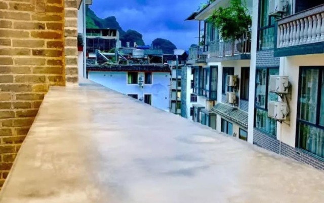 Yangshuo Qingyunge Hotel