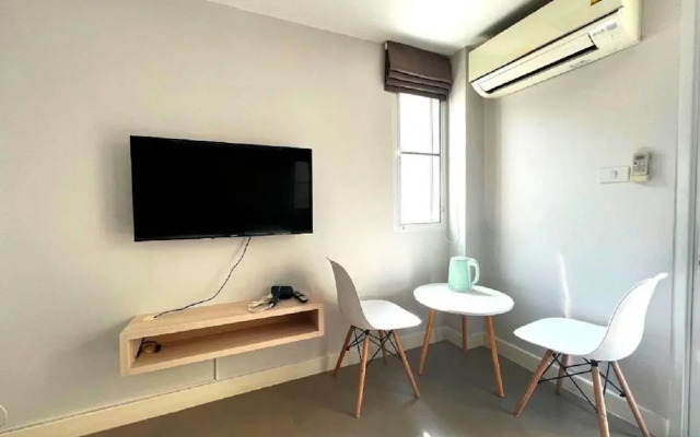 Mitr Inn Mrt Samyot Station - The Grand